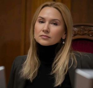 Парламент ухвалив закон про хвилину мовчання о 9-й ранку, - Віцеспікерка Олена Кондратюк